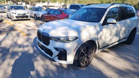 2022 BMW X7