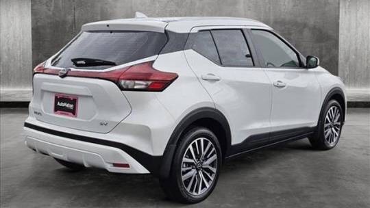 2024 nissan kicks sv