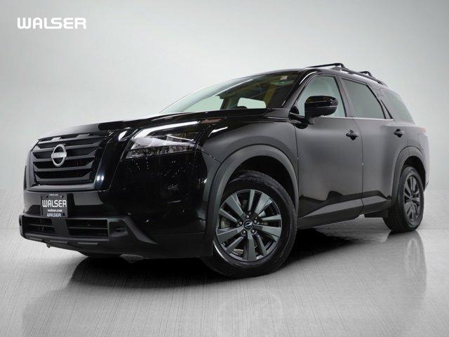 2023 nissan pathfinder sv