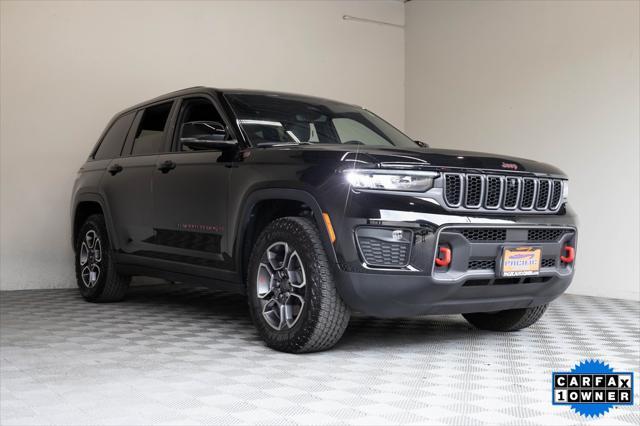 2022 jeep grand cherokee trailhawk