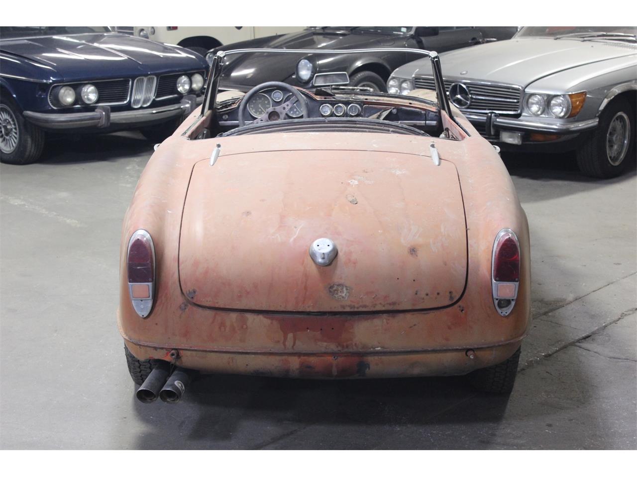 1962 alfa romeo giulietta spider