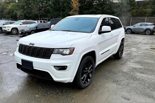 2022 jeep grand cherokee laredo