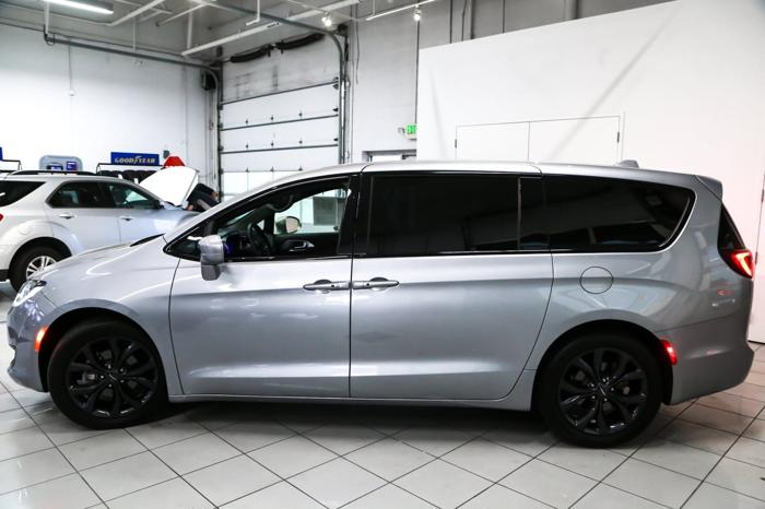 used 2018 chrysler pacifica touring plus white marsh, md 21162 for sale in white marsh, maryland