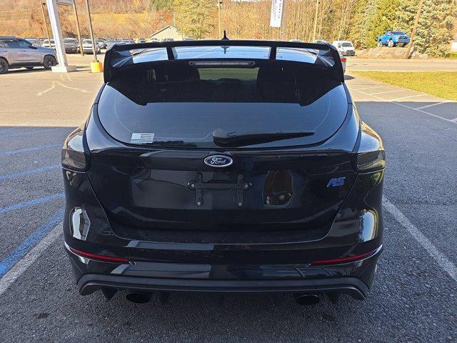 2017 ford focus rs base