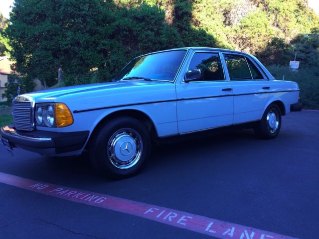 1979 mercedes 300d - good condition /low miles engine runs great. great price!