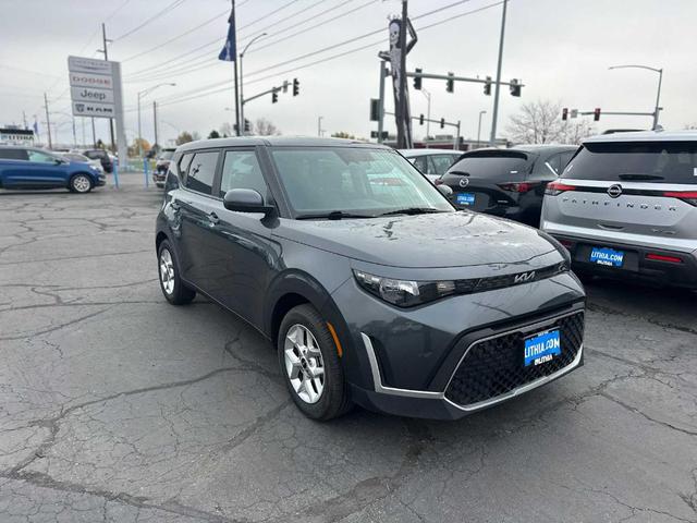 2023 kia soul lx