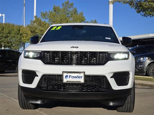2023 jeep grand cherokee altitude