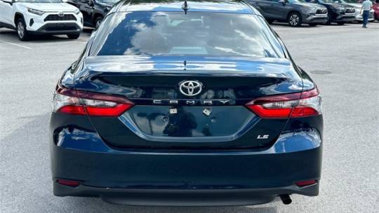 2021 Toyota Camry le