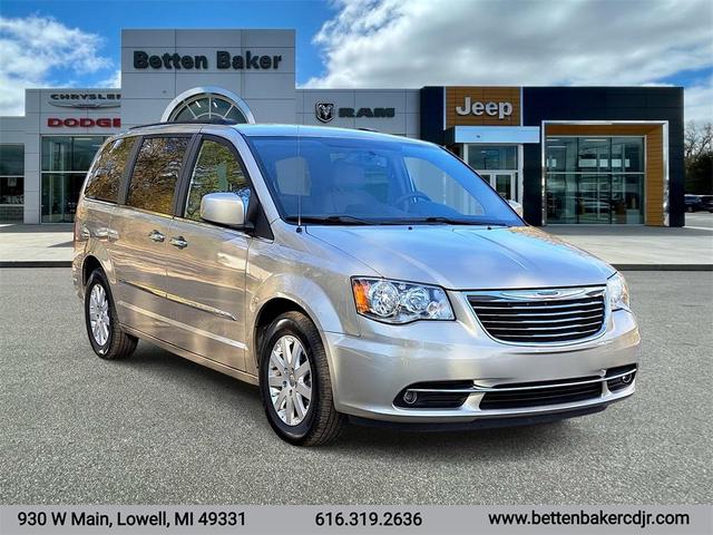 2016 chrysler town & country touring