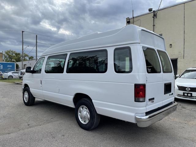 2012 ford e350 super duty xlt
