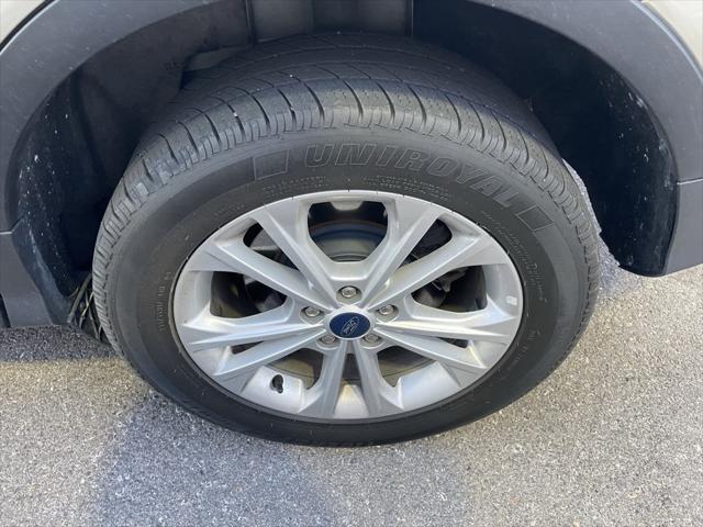 2018 ford escape se