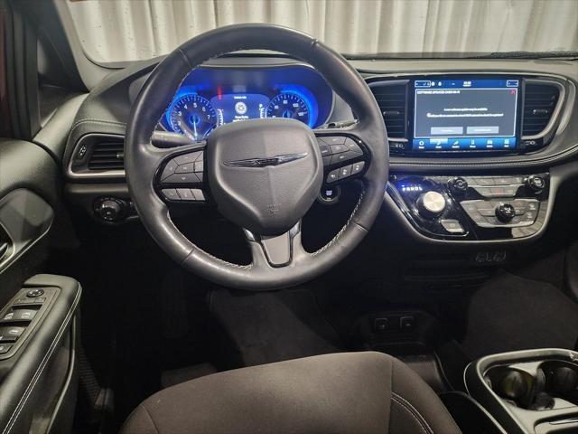 2021 chrysler pacifica touring