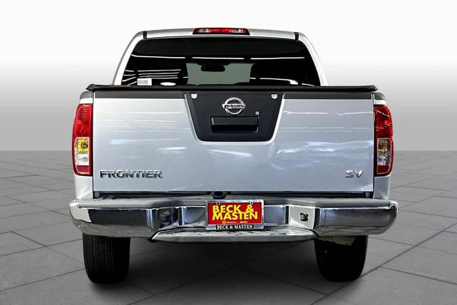 2011 nissan frontier sv