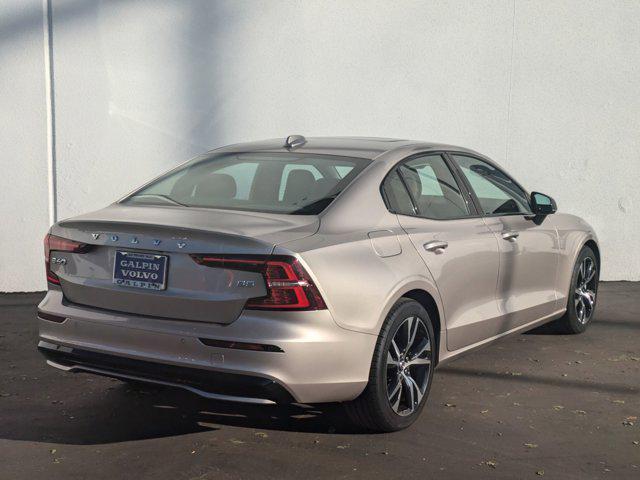 2024 volvo s60 b5 core dark theme