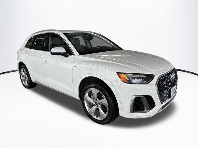 2024 audi q5 45 s line premium plus