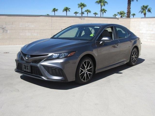 2023 toyota camry se