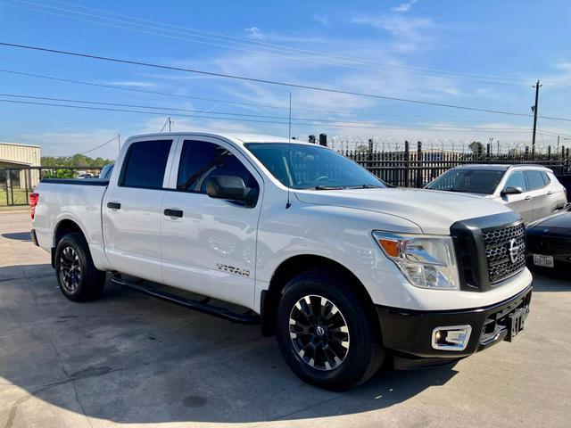 2017 nissan titan s