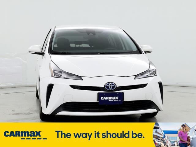 2019 toyota prius le