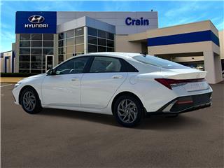 2025 Hyundai Elantra blue