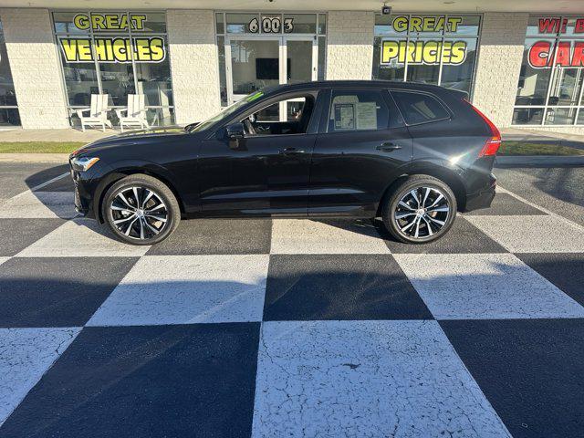 2024 volvo xc60 b5 plus dark theme