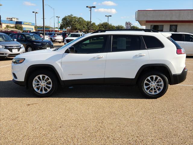 2022 jeep cherokee latitude lux
