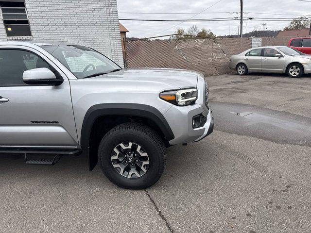 2023 toyota tacoma sr