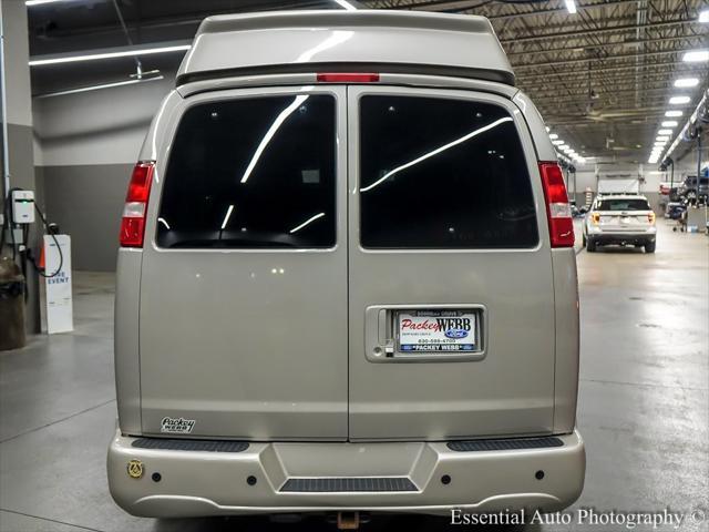 2021 gmc savana 2500 r mulliner
