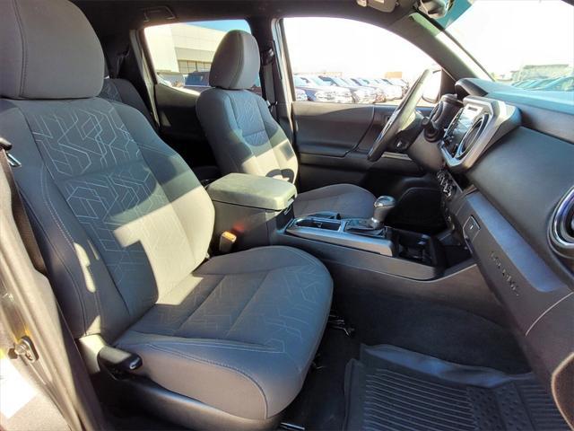 2017 toyota tacoma base