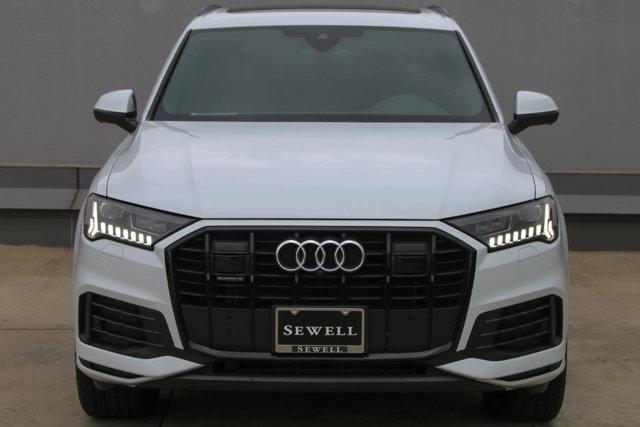 2024 audi q7 45 premium plus