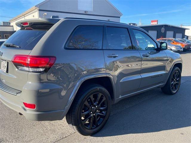 2021 jeep grand cherokee laredo