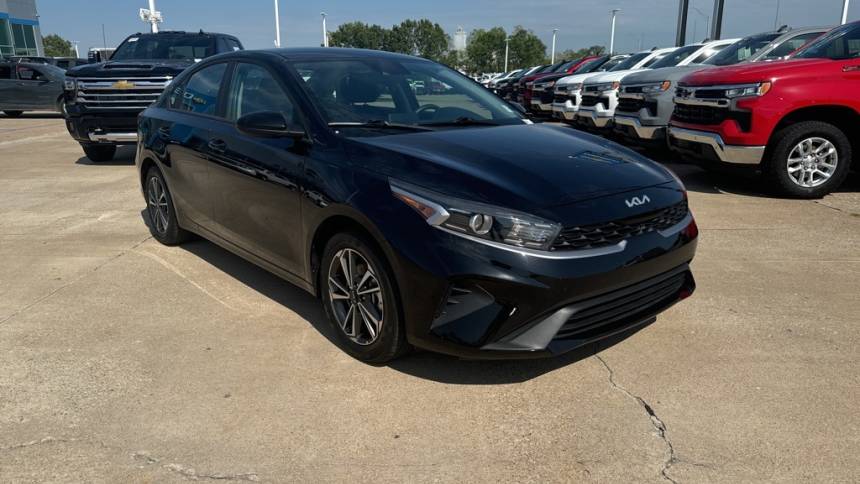 2023 kia forte lxs