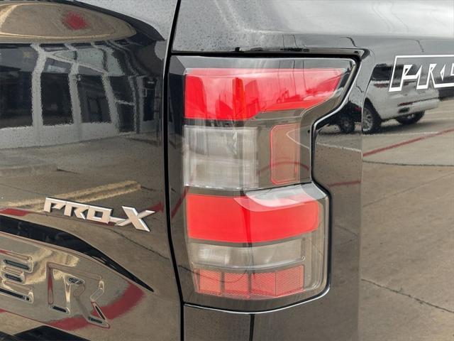 2023 nissan frontier pro-x