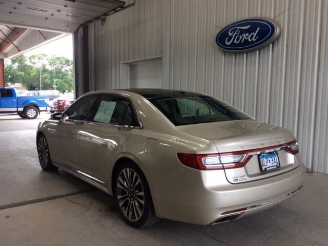 2017 lincoln continental select