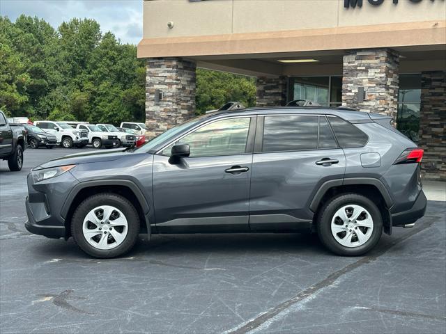 2019 toyota rav4 le