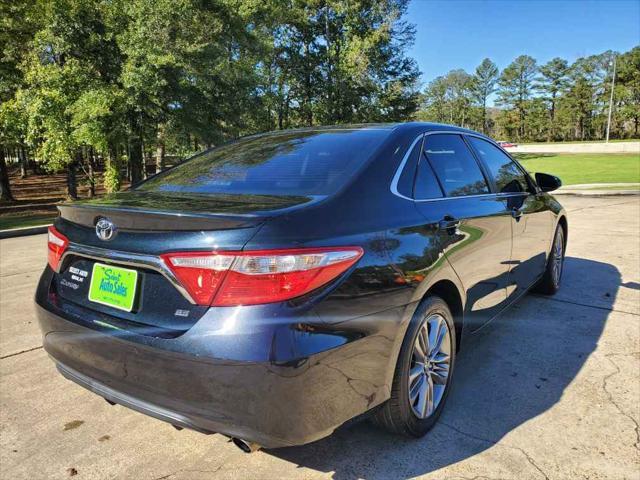 2016 toyota camry se