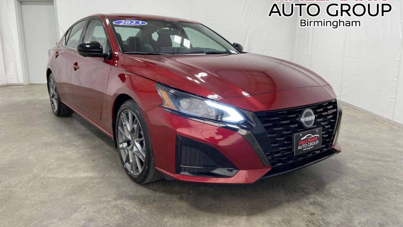 2023 nissan altima 2.0 sr