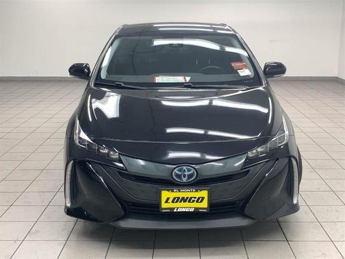 2022 toyota prius prime