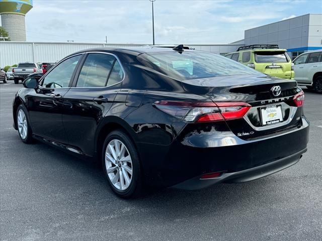 2023 toyota camry le