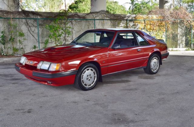 2.3l turbo rare color combo well documented 25,264 miles no rust clean carfax