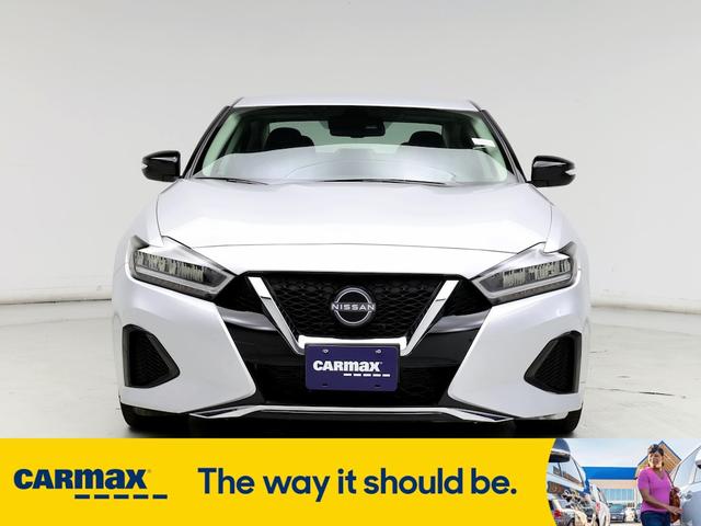 2023 nissan maxima sv