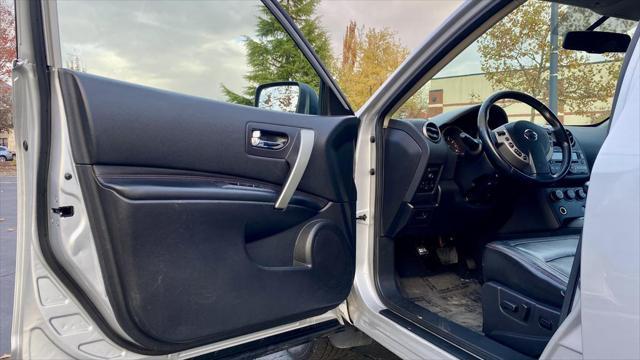 2010 nissan rogue sl