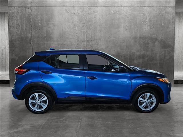 2022 nissan kicks s