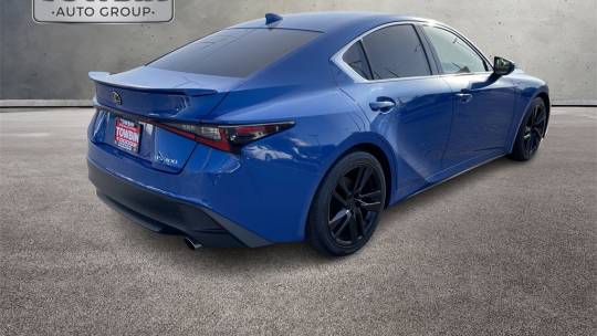2021 Lexus IS
