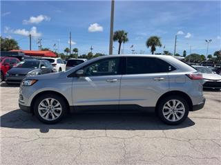 2022 Ford Edge titanium