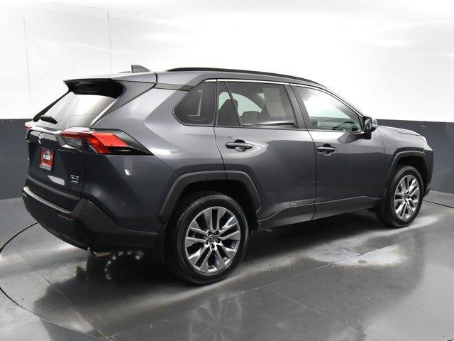 2022 toyota rav4 xle premium