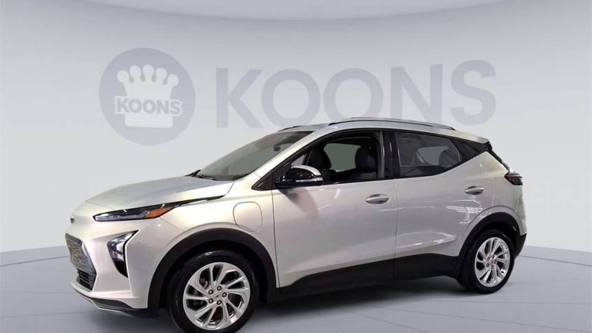 2023 chevrolet bolt euv lt