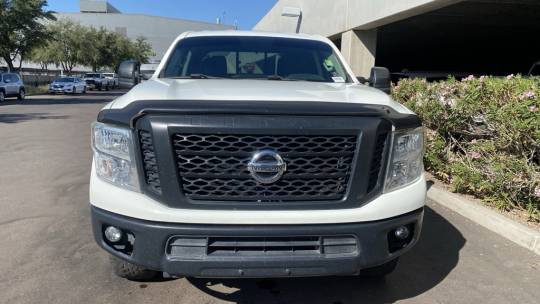 2017 Nissan Titan