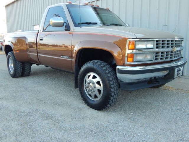 1990 chevy 3500, regular cab dually, fuel injected 454 big block, 4x4, rust free