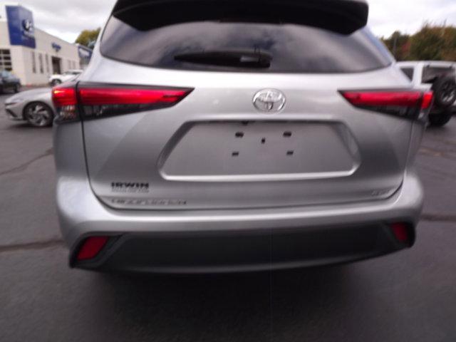 2021 toyota highlander l