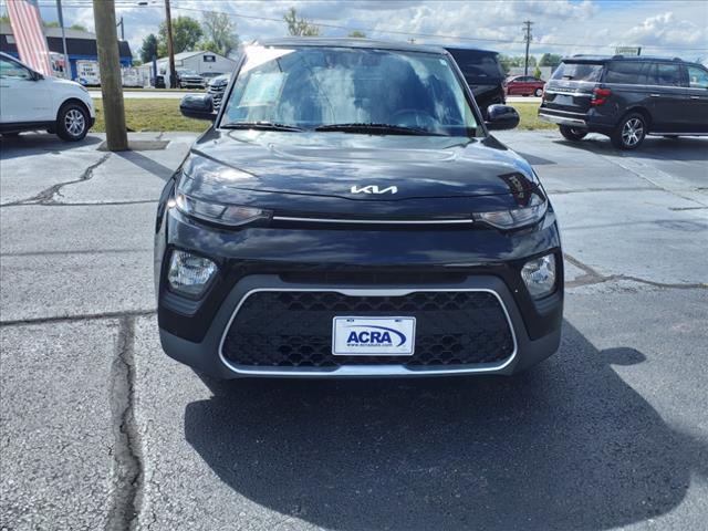 2022 kia soul lx